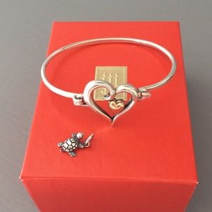 Bangle heart bracelet
